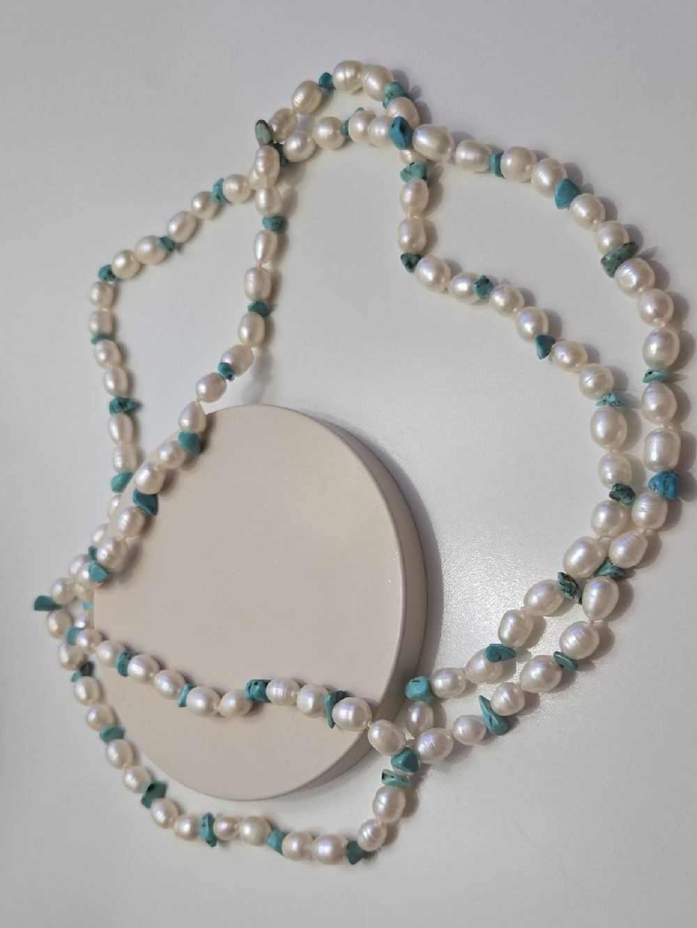 Freshwater Pearl and Turquoise Chip Necklace - White and Turquoise